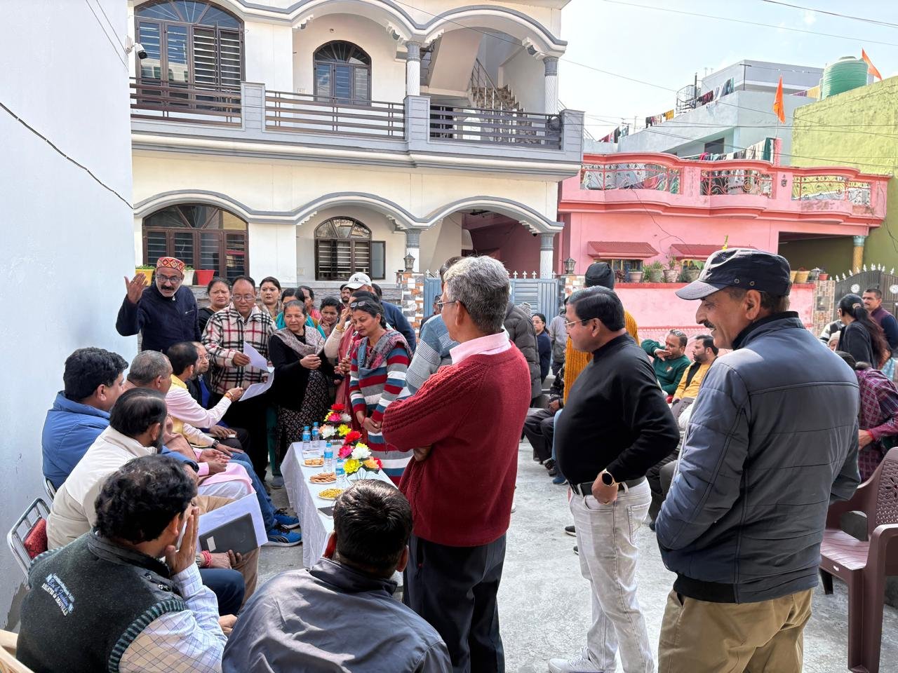 सहसपुर विधायक पुंडीर ने सुनीं समस्याएं, अधिकारियों को दिए त्वरित समाधान के निर्देश ।