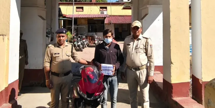 शंकरपुर में मोबाइल चोरी कर खाते से उड़ाए डेढ़ लाख रुपये, आरोपी गिरफ्तार