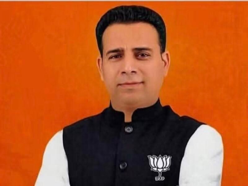 भाजपा के प्रदेश प्रवक्ता नवीन ठाकुर बने उत्तरकाशी के जिला प्रभारी